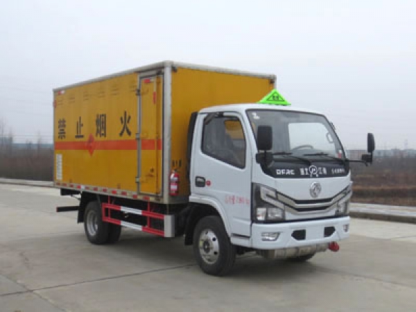 東風(fēng)小型爆炸物品運(yùn)輸車(黃牌)