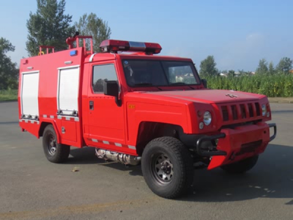 北汽吉普越野1噸水罐消防車(上藍(lán)牌)
