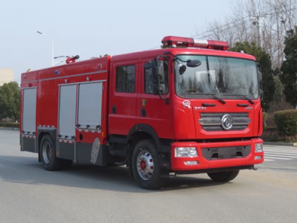 東風D9水罐消防車(8.2噸)